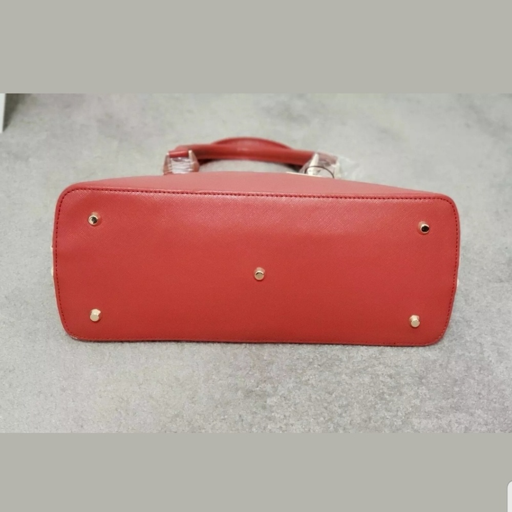 RED SUSU The Melissa Saffiano Leather Bag, Done - Picture 2 of 4